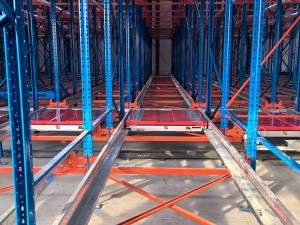 High Density Radio Shuttle Racking System