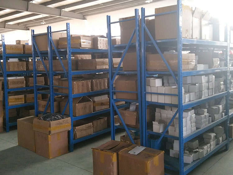 Characteristics of components of medium duty shelves